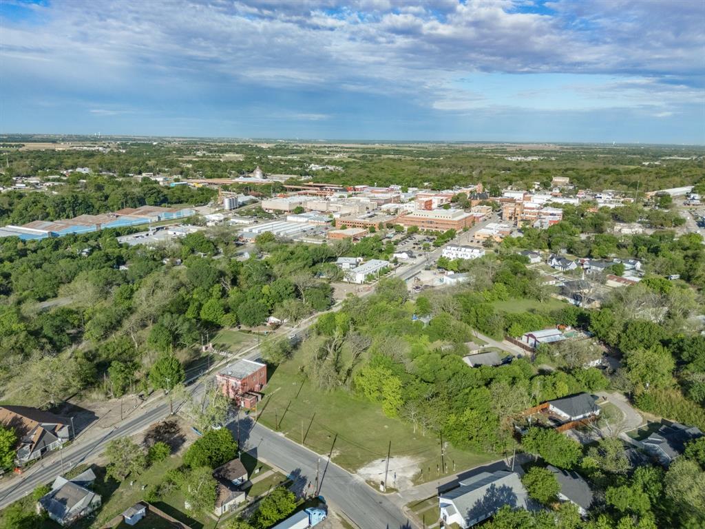 Town - Waxahachie - Land