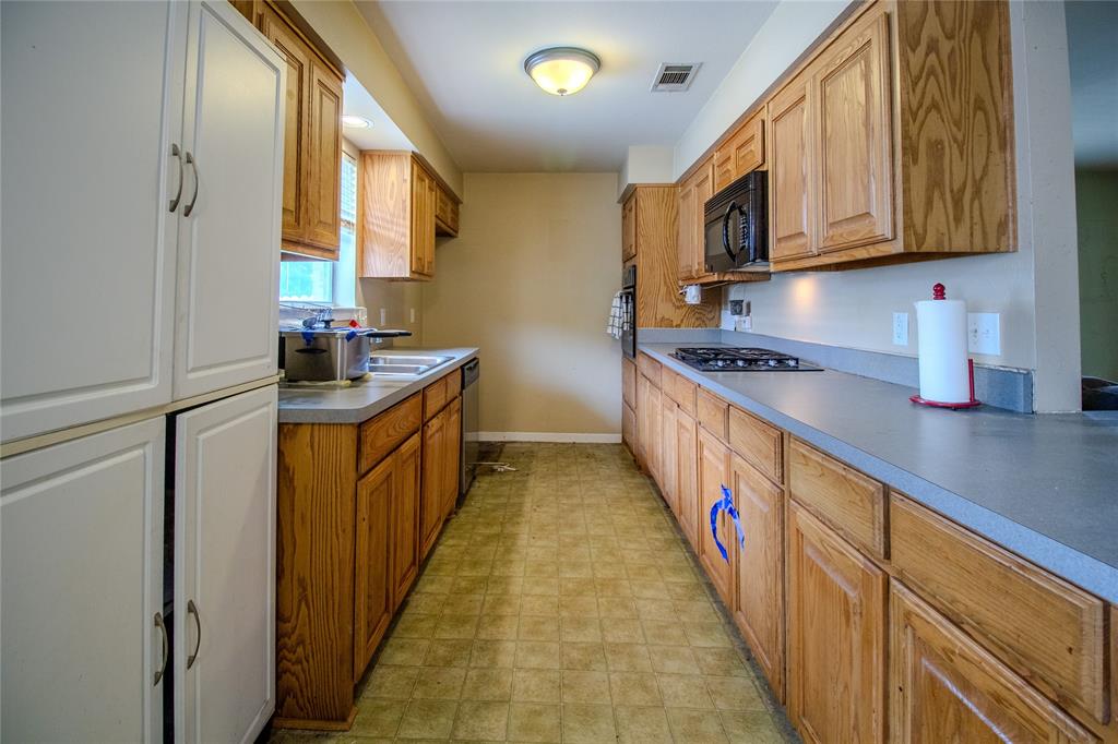 1805 Bardfield Avenue