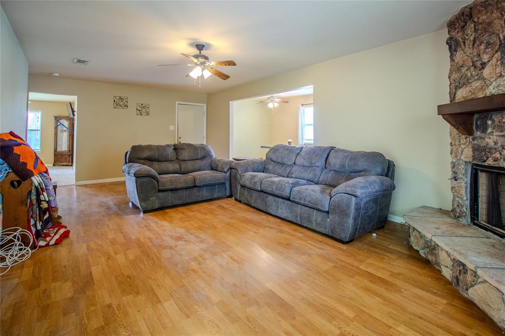 1805 Bardfield Avenue