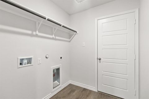 Tiny photo for 1607 Romans Road, Ennis, TX 75119 (MLS # 21101515)