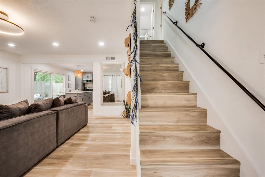 1201 Woodbrook Street