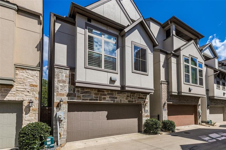 Welcome to 5184 Brickellia Drive, a modern David Weekley three-story townhome in the heart of Dallas. Offering 3 bedrooms, 3.5 bathrooms, and over 1,800 square feet, this home is designed for both style and convenience. Step inside to discover an open-concept floor plan with hardwood floors, a sleek chef’s kitchen with granite countertops, stainless steel appliances, and an inviting living area filled with natural light. Upstairs, the spacious primary suite features dual sinks, a walk-in shower, and a large walk-in closet. The third floor is home to a flexible game room or city room, leading out to your very own rooftop deck — perfect for entertaining with city views. Residents of Oak Park Gardens enjoy a true lock-and-leave lifestyle with access to a community pool, clubhouse, and dog park. All of this just one mile from the Tollway with quick access to Uptown, Downtown, Love Field, and Dallas’s best restaurants, shopping, and nightlife. This home offers the best of modern design and unbeatable location — a rare opportunity in one of Dallas’s most vibrant neighborhoods. COMMUNITY HIGHLIGHTS YOU WILL LOVE: Oak parks, just two blocks away at Cedarplaza and Bowser.