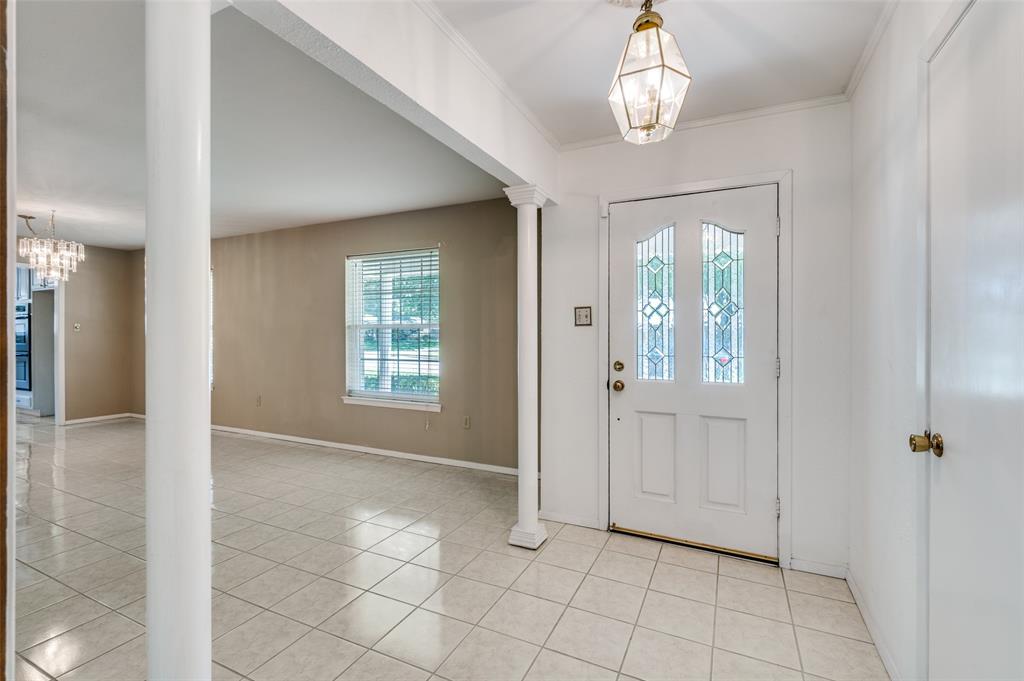 1501 Ridgeview Drive