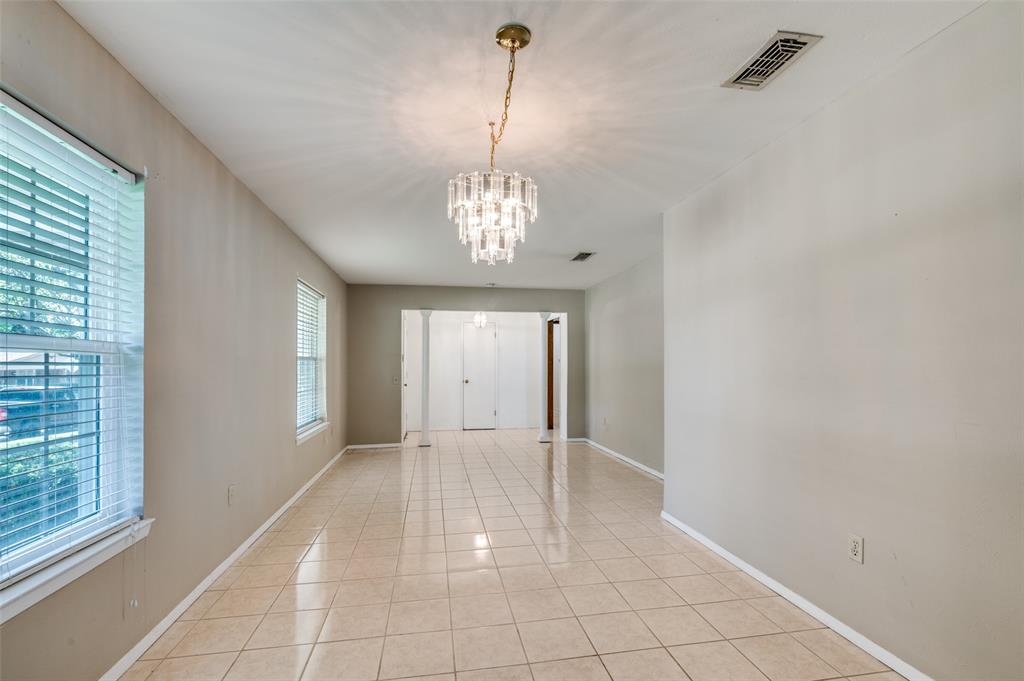 1501 Ridgeview Drive
