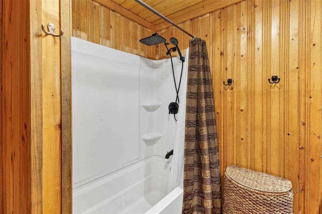 Decordova Bend Estate - Residential