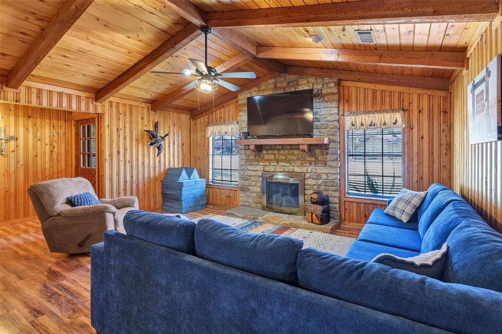 Decordova Bend Estate - Residential