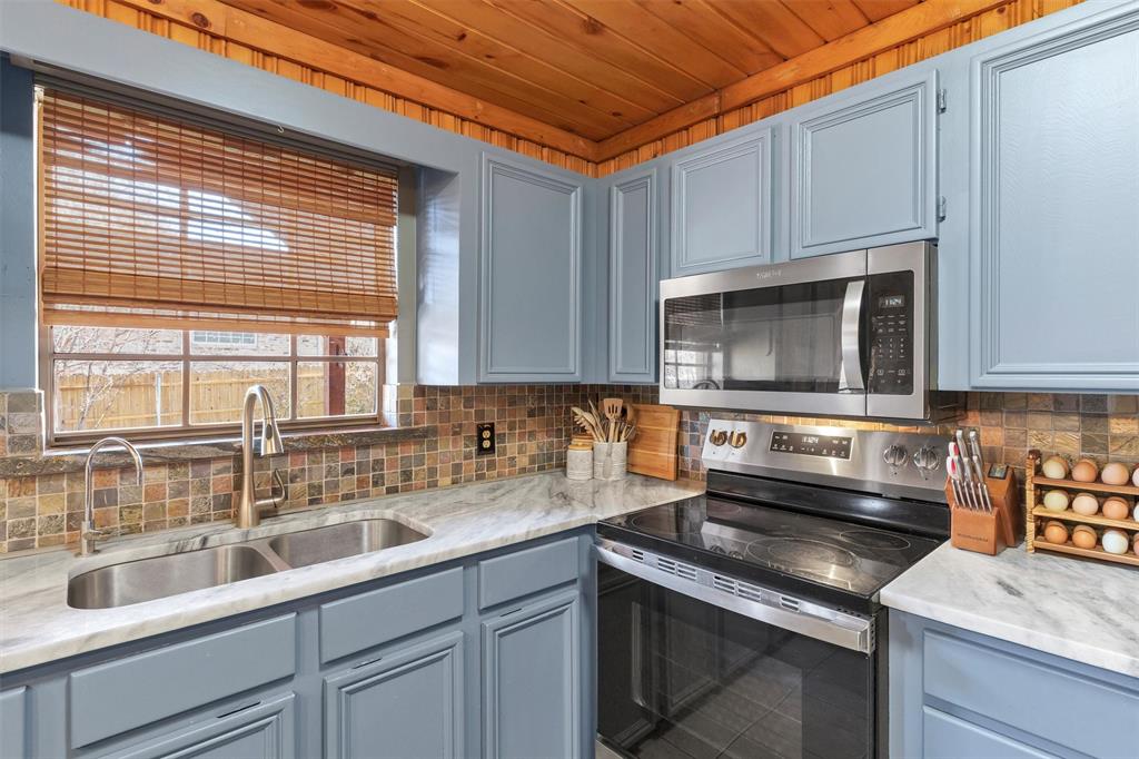 Decordova Bend Estate - Residential