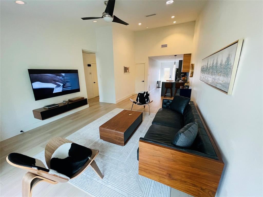 13704 Flagstone Lane