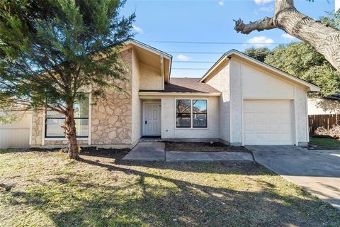 5326 Creek Valley Drive Arlington TX 76018