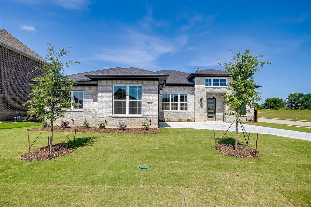 604 Bluff Point Lane