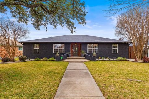 4815 Chilton Drive Dallas TX 75227