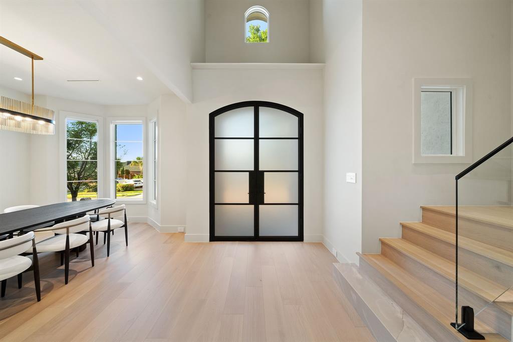 6912 CRYSTAL FALLS Drive