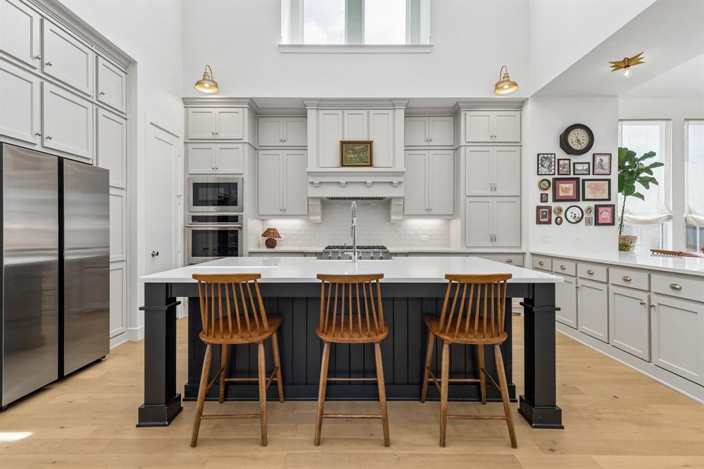 841 Forest Creek Drive