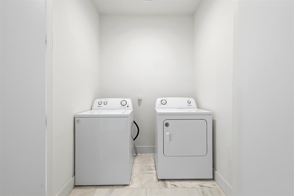 Mount Auburn - Residential Income