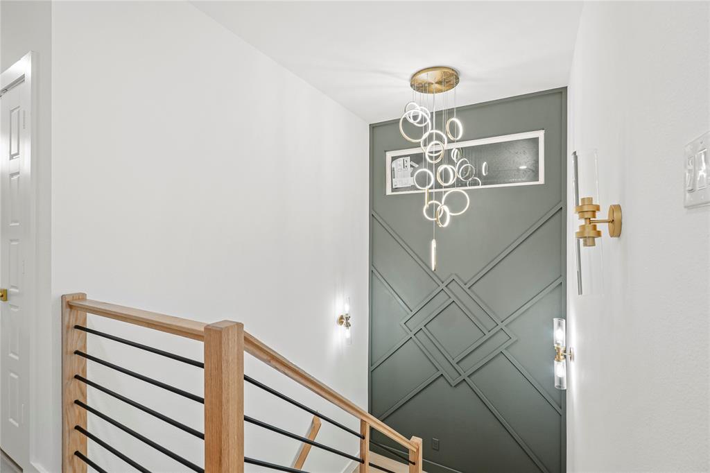 Lincoln Manor - Residential