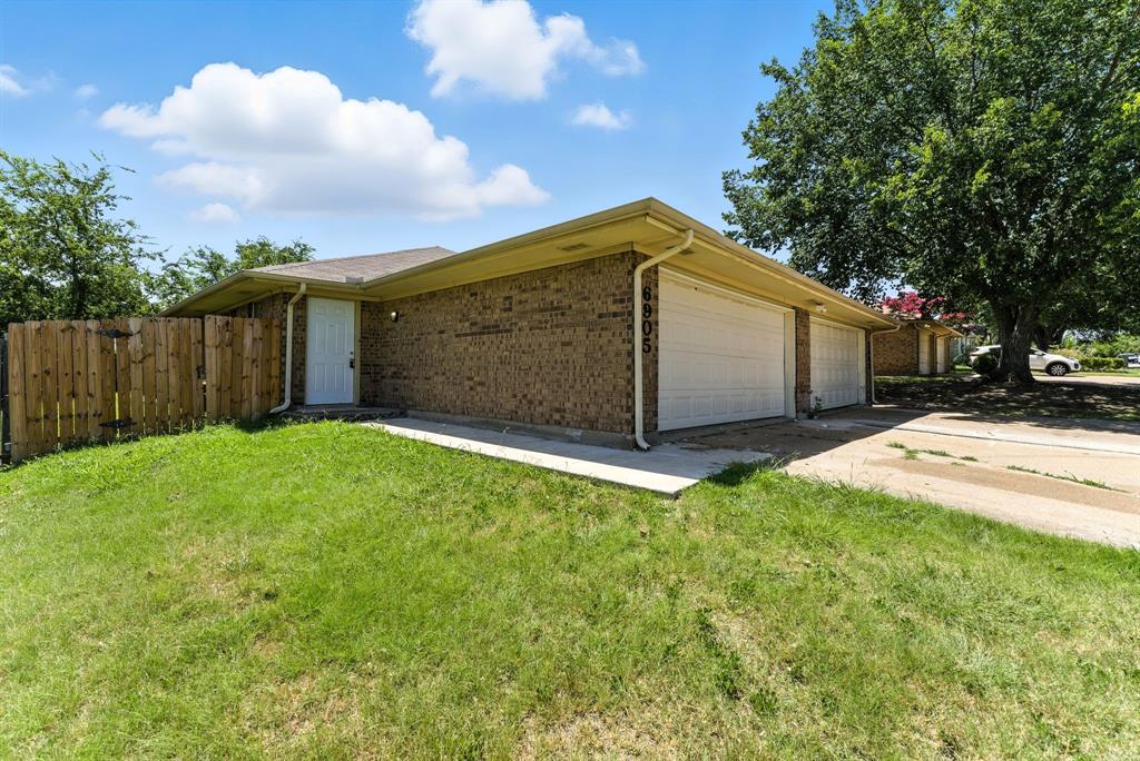 6905-6907 W Cleburne Road
