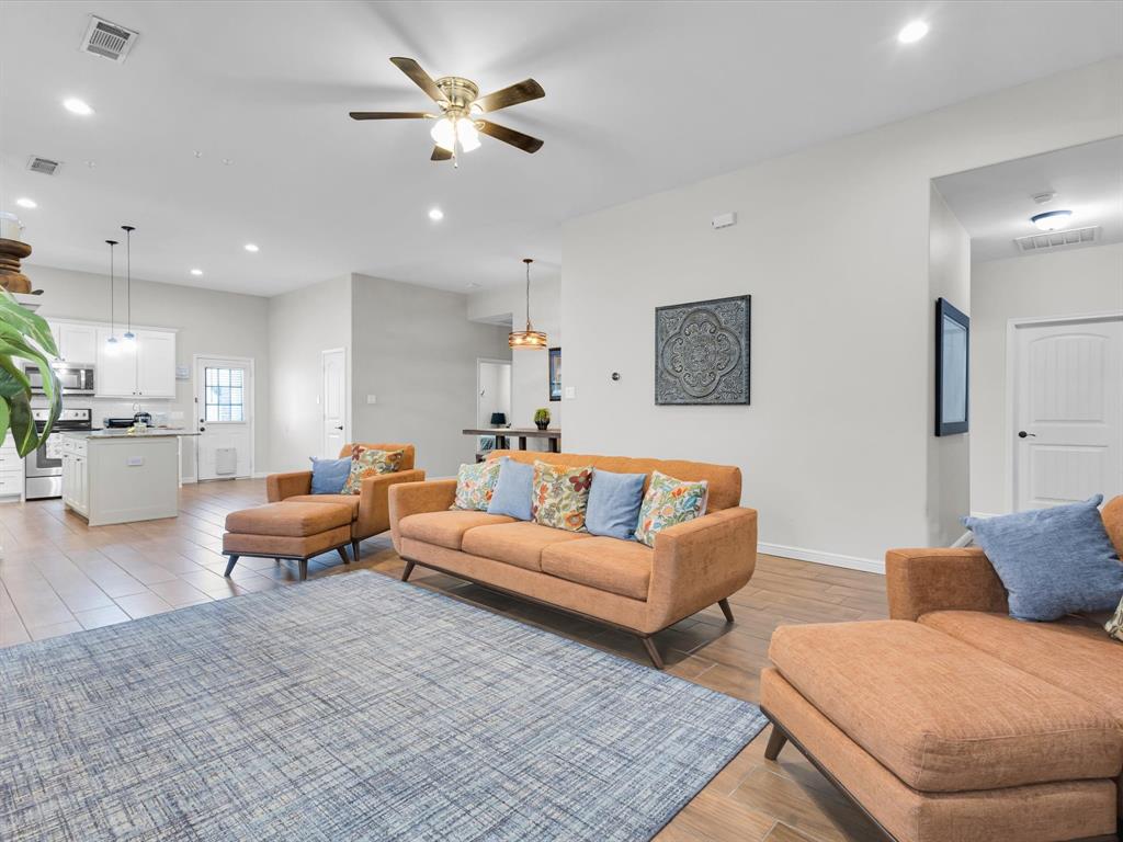 Legacy West Add - Residential Lease