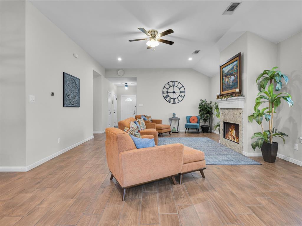 Legacy West Add - Residential Lease