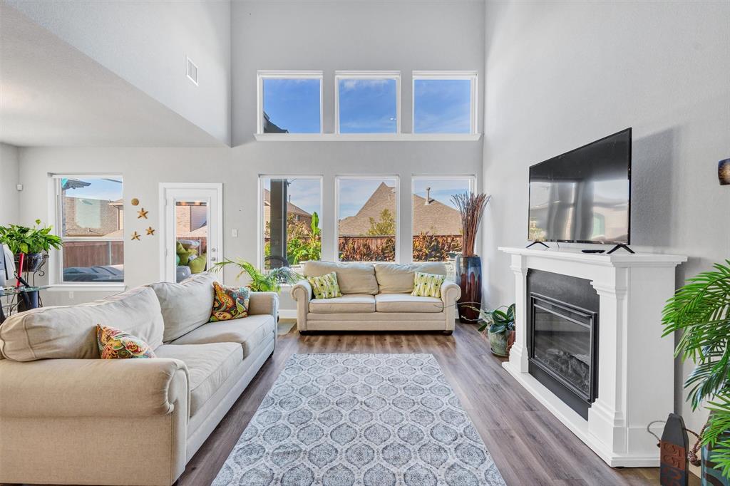 Tavolo Park - Residential Lease