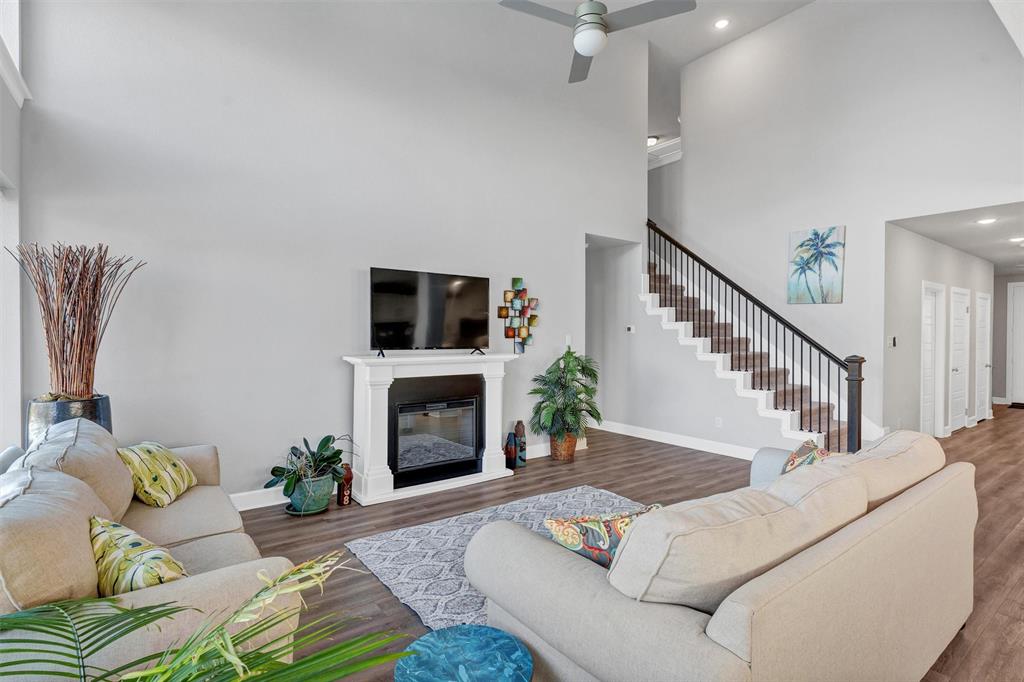 Tavolo Park - Residential Lease