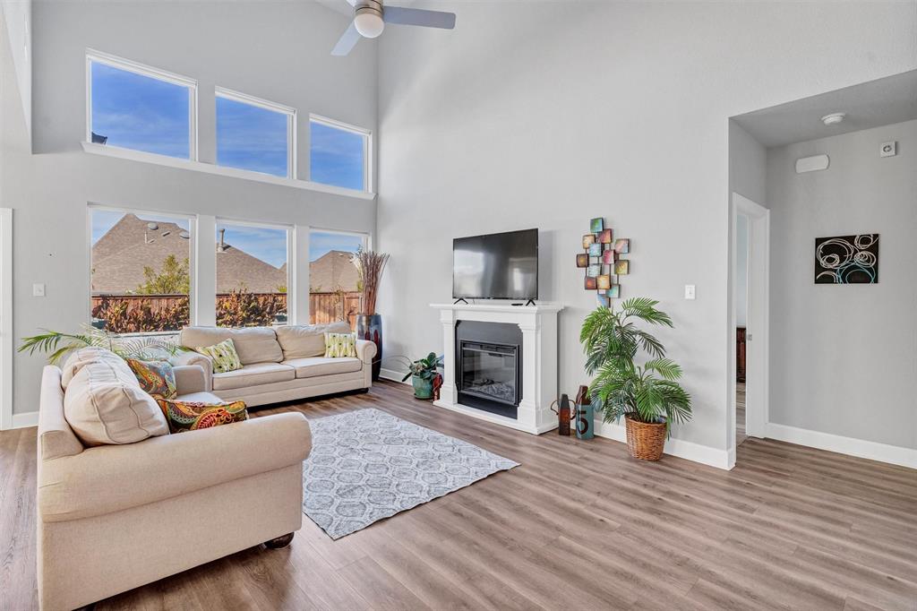 Tavolo Park - Residential Lease