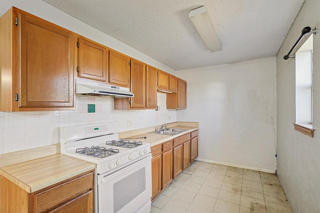 O.B. Dick Addition - Commercial Sale