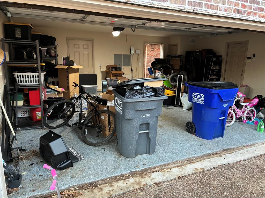 913 White River Drive