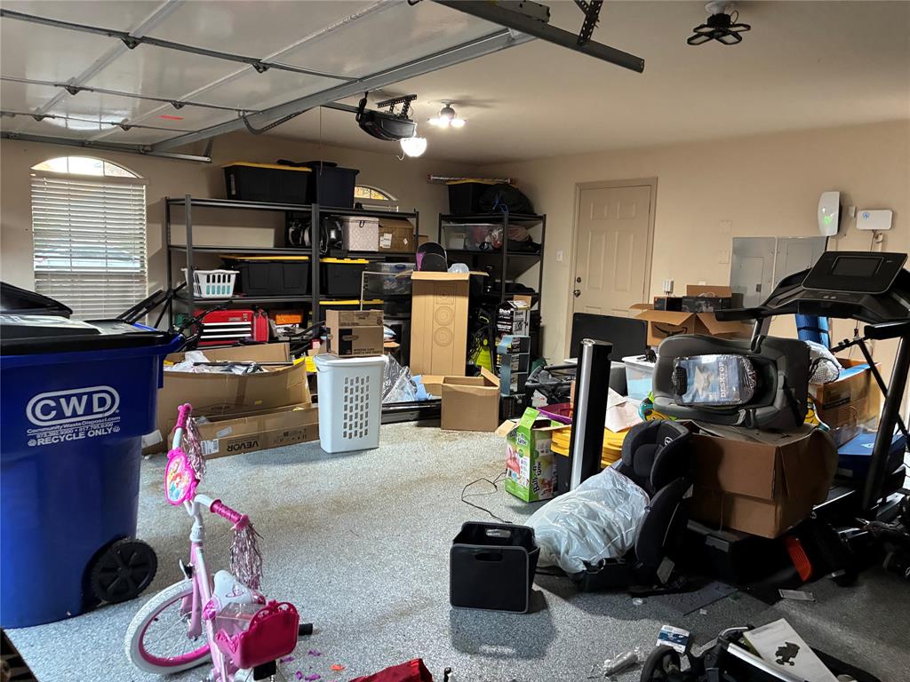 913 White River Drive