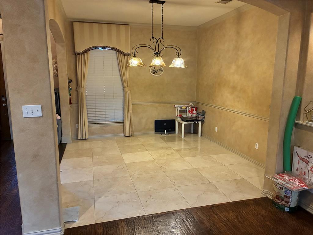 913 White River Drive