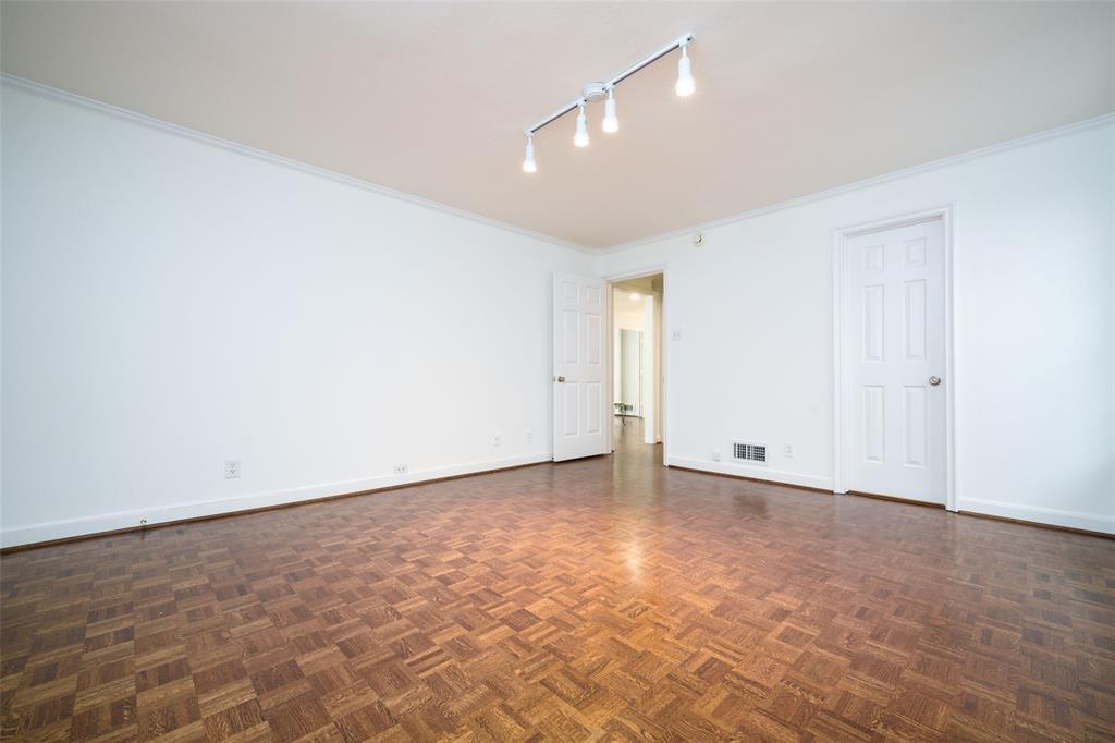 Highland Park 04 Instl - Residential