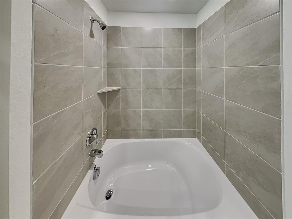 Eastland Ph 2a - Residential Lease