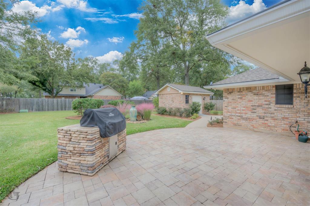 Woodlake South - Residential