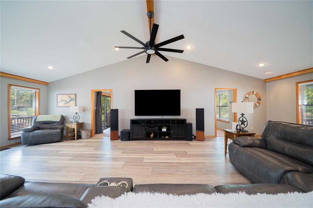 Thunderbird Point - Residential