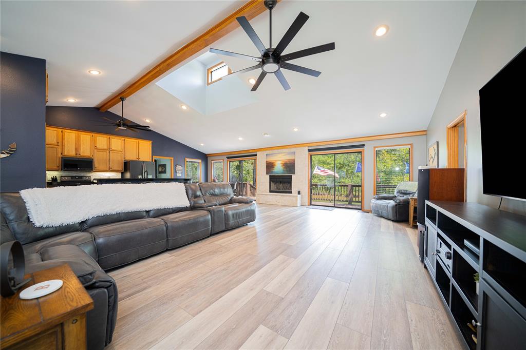 Thunderbird Point - Residential