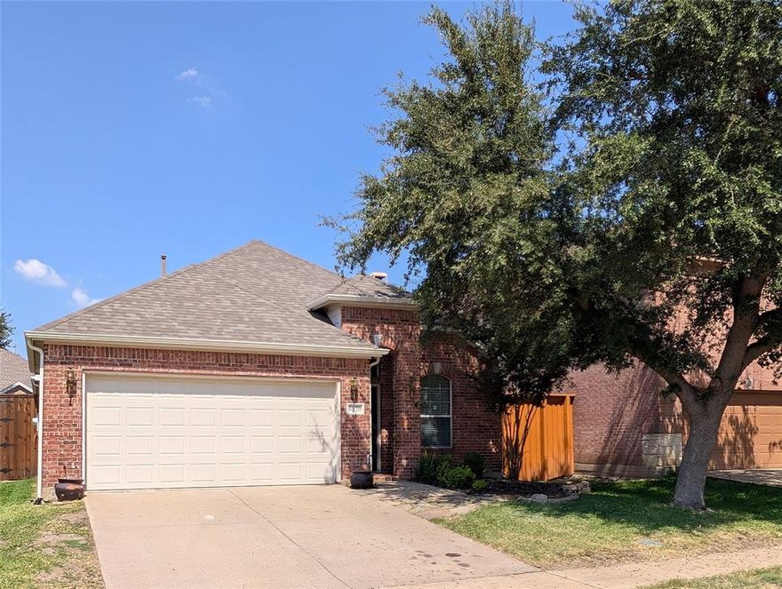 Recently updated 3 bedroom, 2 bath, with office, separate dining, open concept living, breakfast, kitchen in Frisco ISD.  Main areas and primary bedroom has new vinyl flooring, bedrooms and office have carpet.  Separate laundry room with gas and electric dryer hookup.  Kitchen has granite countertops, tile backsplash, gas cooktop, microwave vent hood, updated faucet.  All bedrooms have ceiling fans.  Primary bath has corner jetted tub, separate vanities, freestanding shower, large walk-in closet.  Front entry garage in established McKinney neighborhood.  Please use TAR application for all tenant over age 18.  Landlord looking for minimum 600 credit score, 3X monthly gross income, no bankruptcy or criminal history.