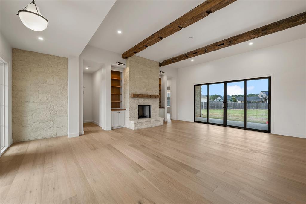 16 Independence Trail