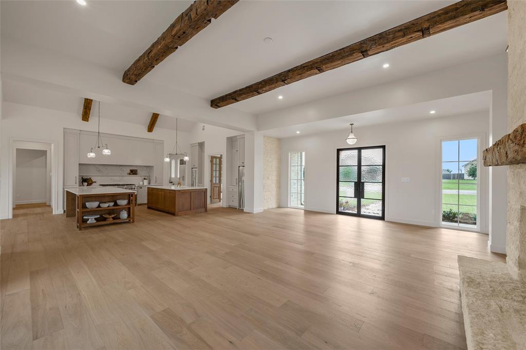 16 Independence Trail