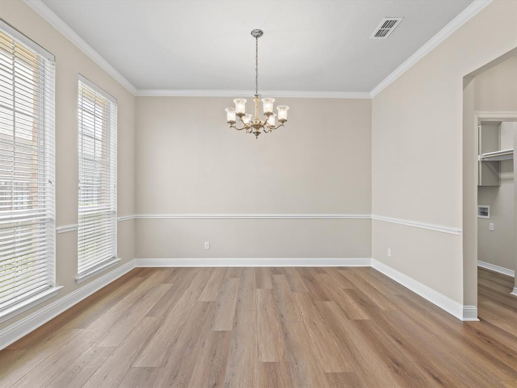 1032 Gabriel Lane