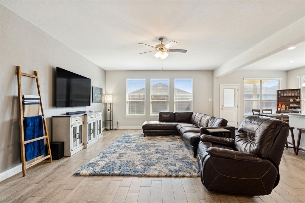 15812 Culford Lane