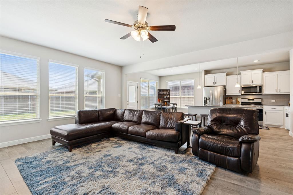 15812 Culford Lane