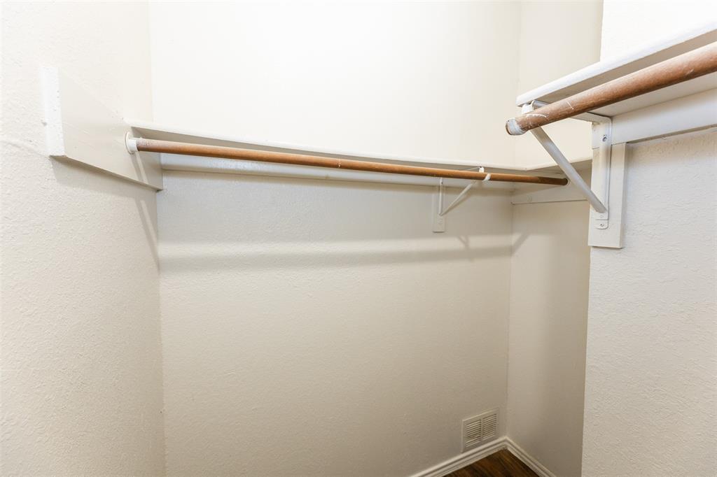 Hillside Oaks Ph 01 - Residential Lease