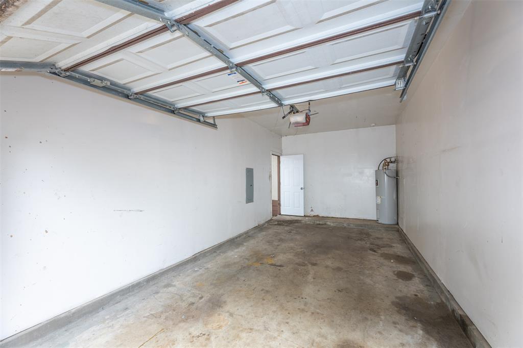 Hillside Oaks Ph 01 - Residential Lease