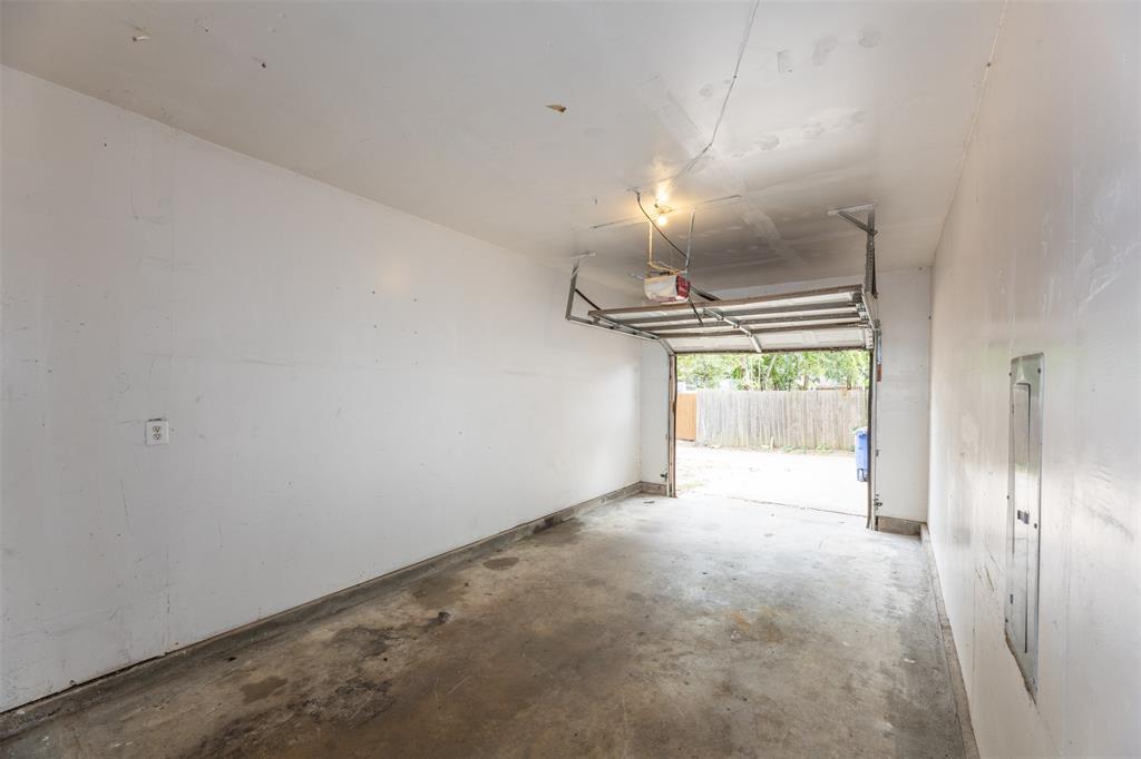 Hillside Oaks Ph 01 - Residential Lease