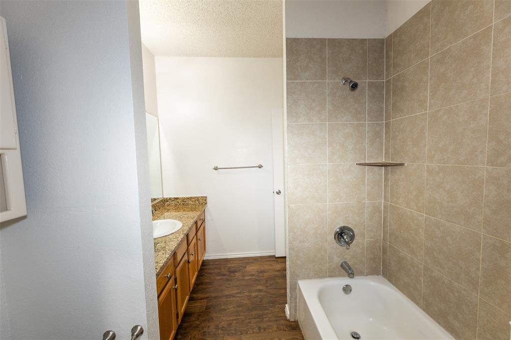 Hillside Oaks Ph 01 - Residential Lease