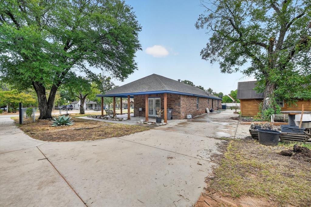 3001 Caddo Trail