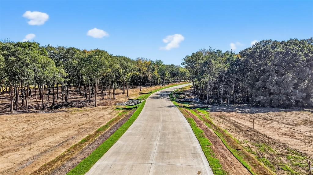 SPOUT SPRINGS - Land