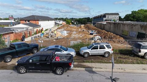 2025 Empire Central Drive Dallas TX 75235