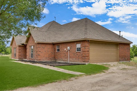 Tiny photo for 18723 Sims Lane, Nevada, TX 75173 (MLS # 21341343)
