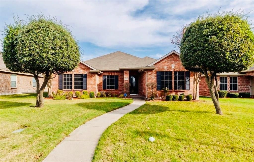Photo of 2018 Cedarwood Drive, Lancaster, TX 75134 (MLS # 21209704)
