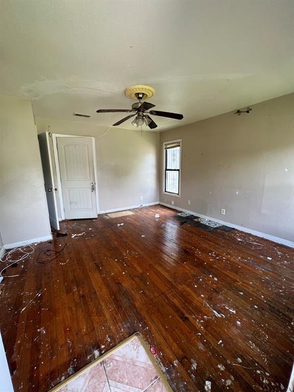 Photo 6 of 17 of 2128 Stovall Drive house